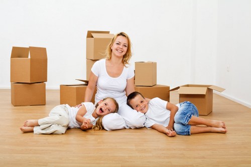 South Kensington moving truck for local transport and storage moves
