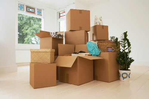 Secure storage and moving support for South Kensington removal services